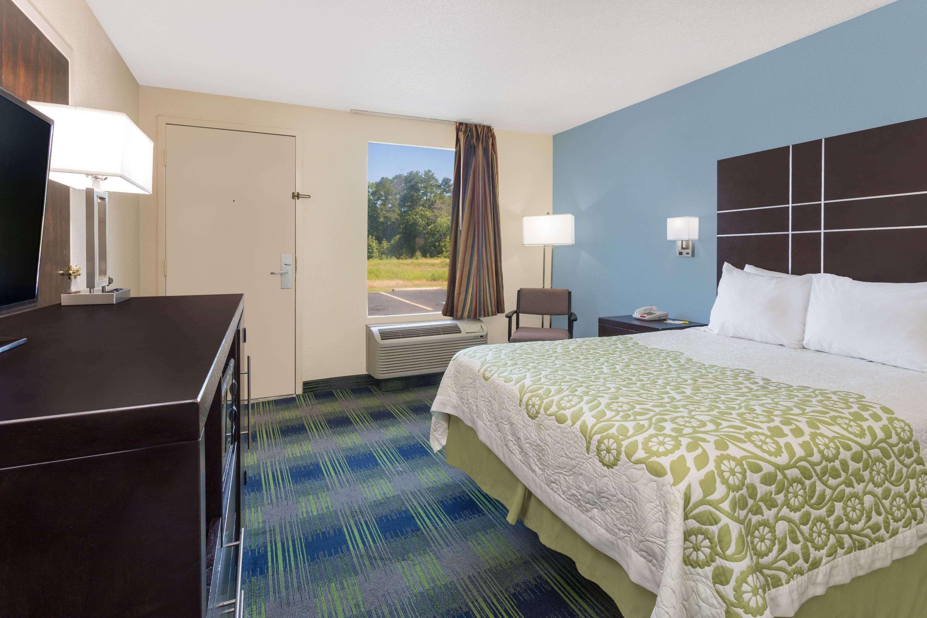 Days Inn By Wyndham Newberry South Carolina Екстер'єр фото